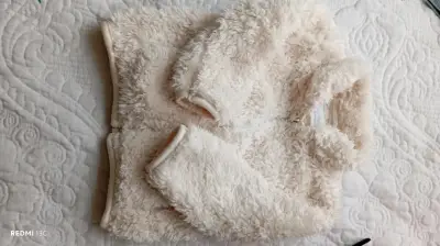 Chaqueta de peluche cremita - miniatura 3
