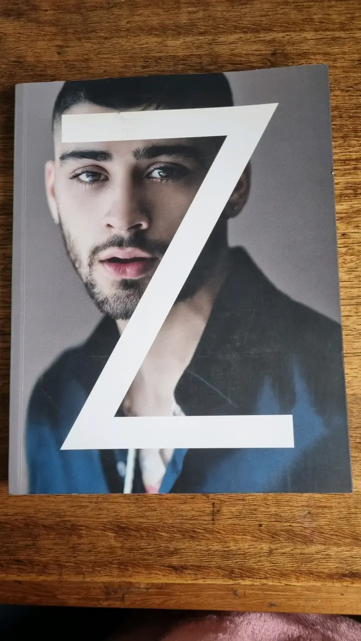 Libro 'Z' de Zayn Malik - 1