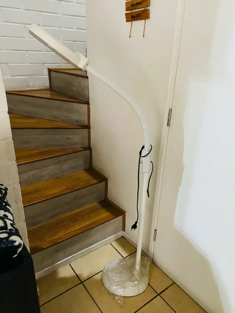 Lámpara de pie ajustable, limpieza facial - 1
