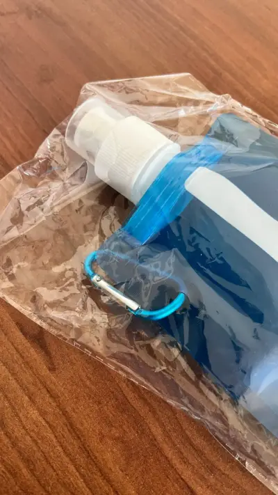 Botella plegable azul - miniatura 3