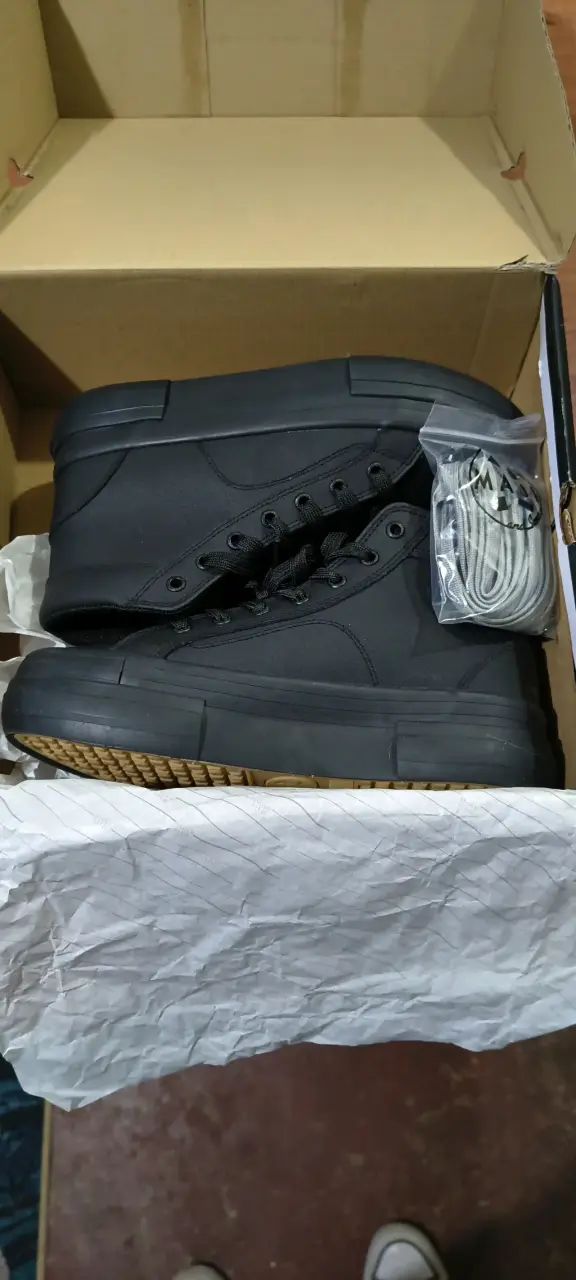 Zapatillas negras altas - 1