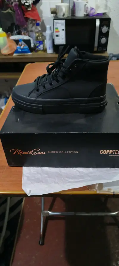 Zapatillas negras altas - miniatura 4