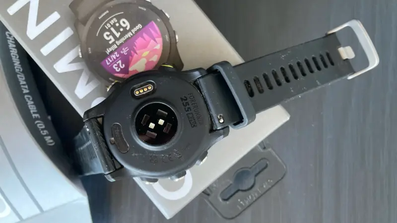 Reloj Garmin con pantalla rota - 3