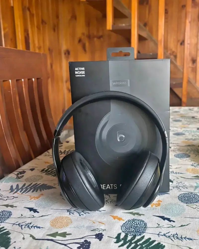 Audífonos Beats Studio 3 Wireless - 1