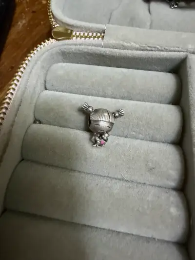 Charm Pandora de niña - miniatura 1