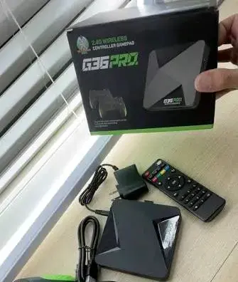 Consola retro G3GPRO con mandos - 2