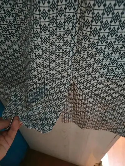 Vestido blanco y negro con encaje - miniatura 4