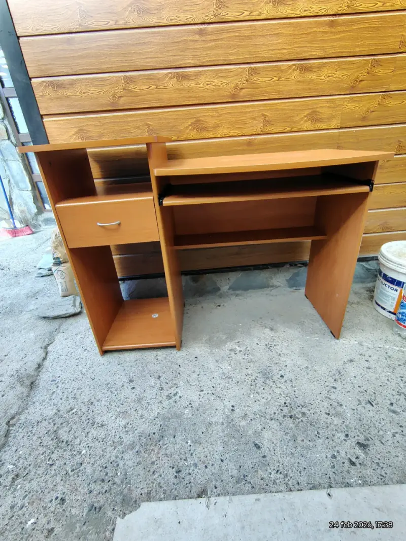 Escritorio de madera compacto computador - 1