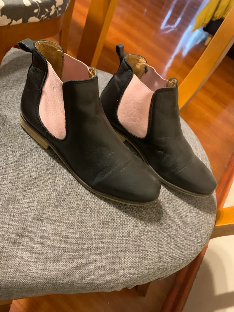 Botines negros y rosados - 1