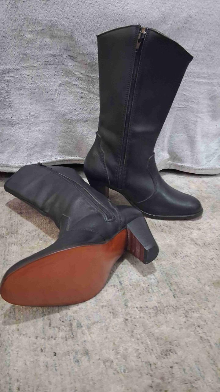 Botas cuero - 1