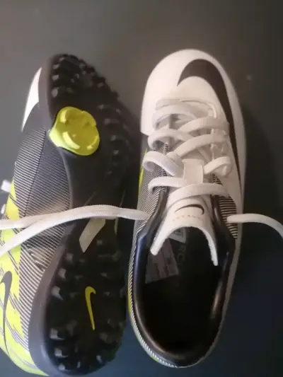 Zapatos deportivos Nike talla 13C - miniatura 3