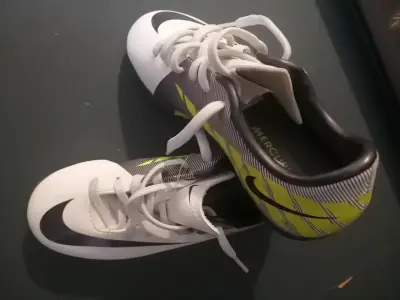 Zapatos deportivos Nike talla 13C - miniatura 4