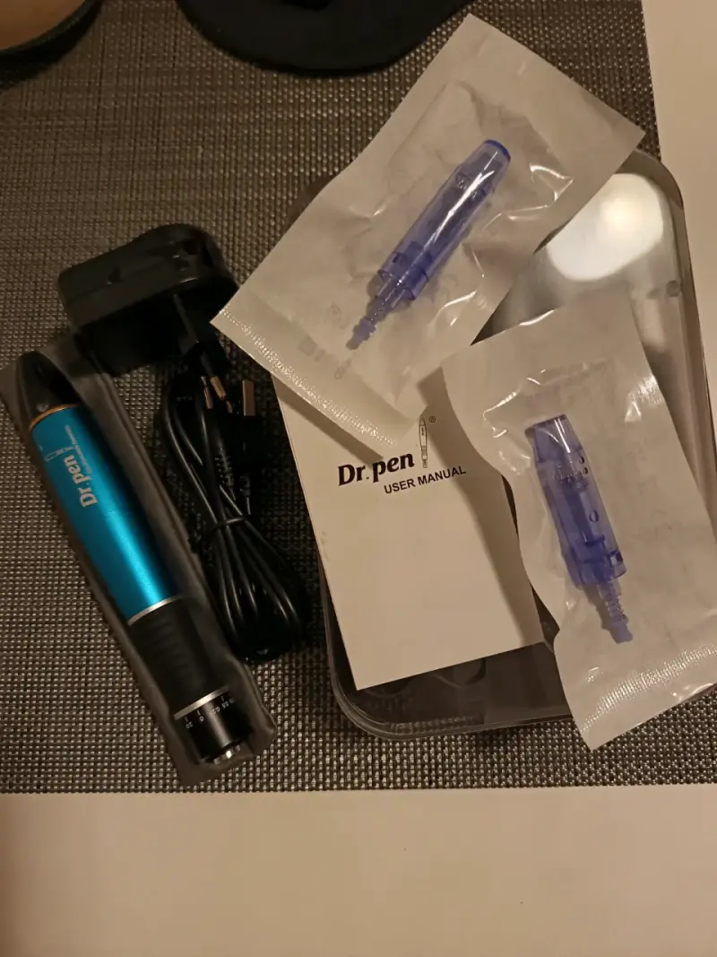 Microneedling pen Dr. Pen azul A1