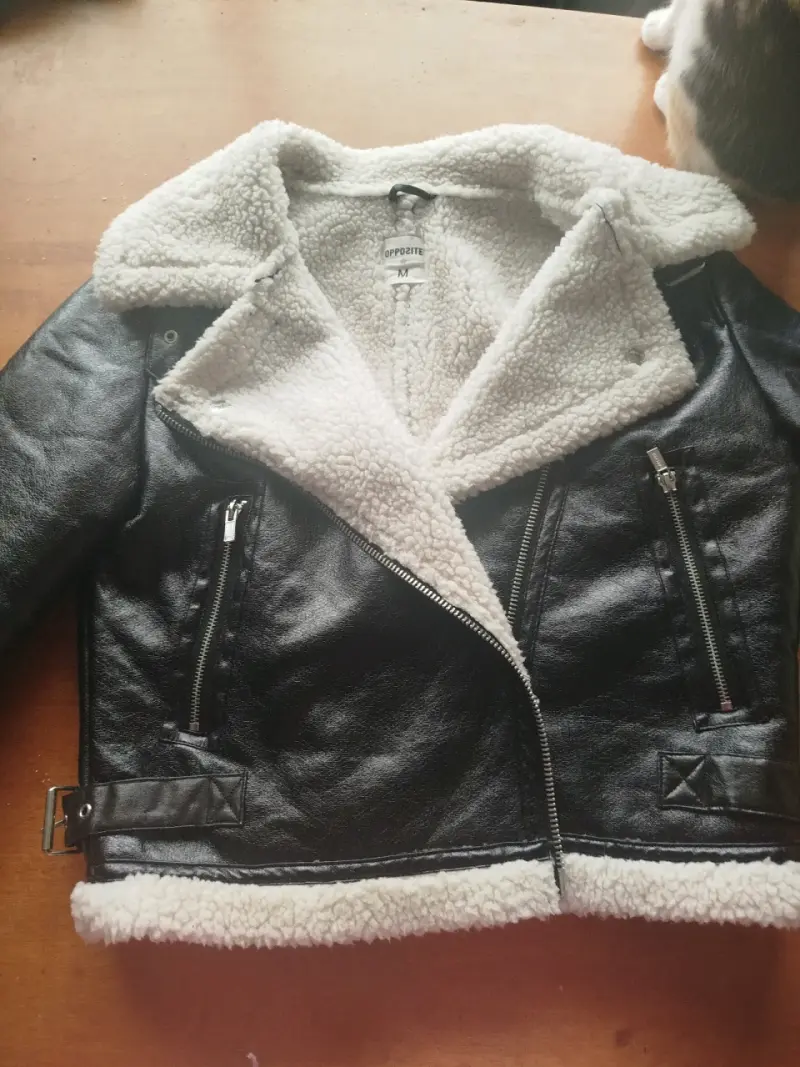 Chaqueta de cuero negra con forro - 2