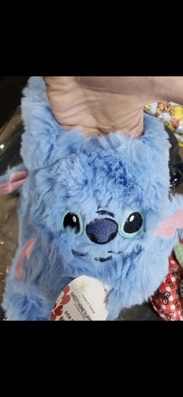 Pantuflas de personajes variados - 2
