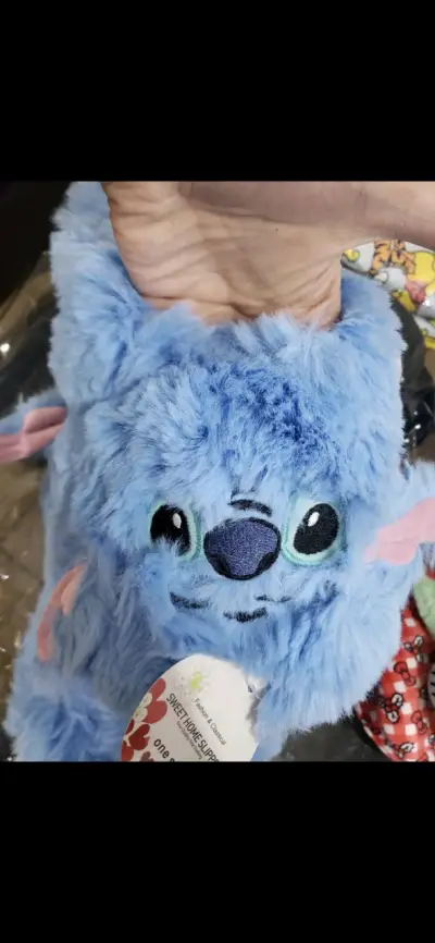 Pantuflas de personajes variados - miniatura 2