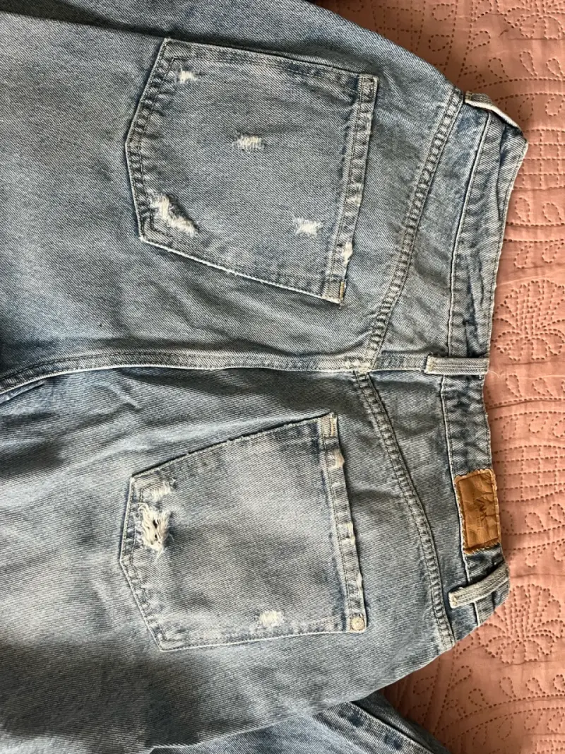 Jeans rotos azul claro - 3