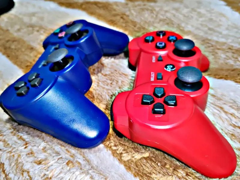 Consola PS3 2 controles nuevos 27 juegos instalado - 4