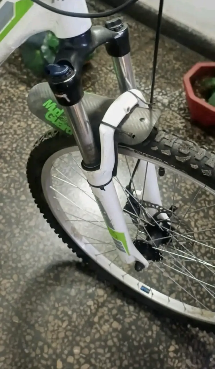 Bicicleta Merida MTB blanca - 5