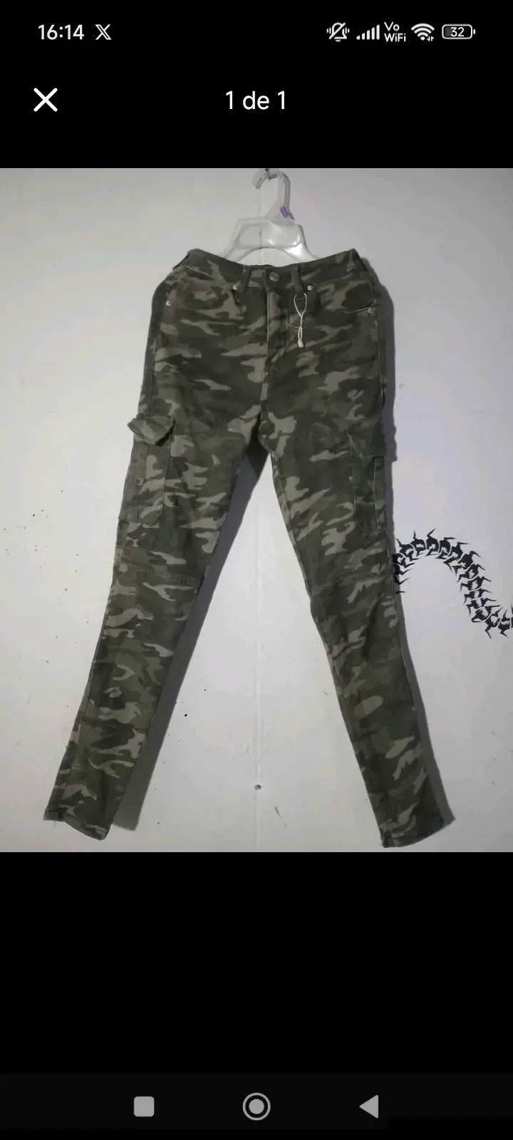 Pantalones cargo camuflados