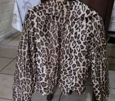 Abrigo estampado leopardo - miniatura 2