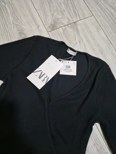 Top negro con lazo ZARA - miniatura 2