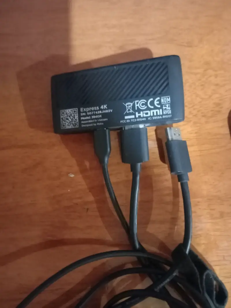Reproductor multimedia Roku con control remoto - 5