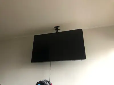 Televisor Samsung LED 4k de 55 pulgadas - miniatura 1