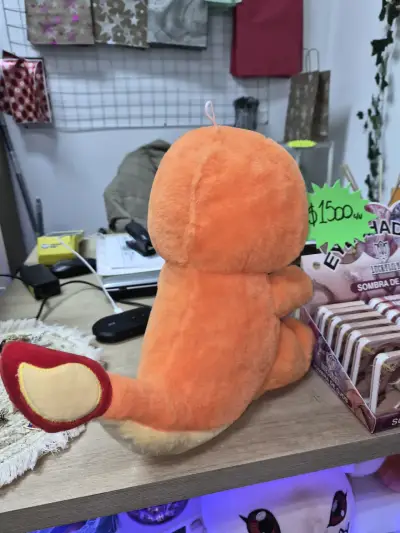 Peluche Pokémon Charmander - miniatura 4
