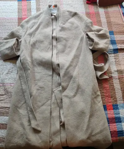 Abrigo beige Zara talla M - miniatura 2