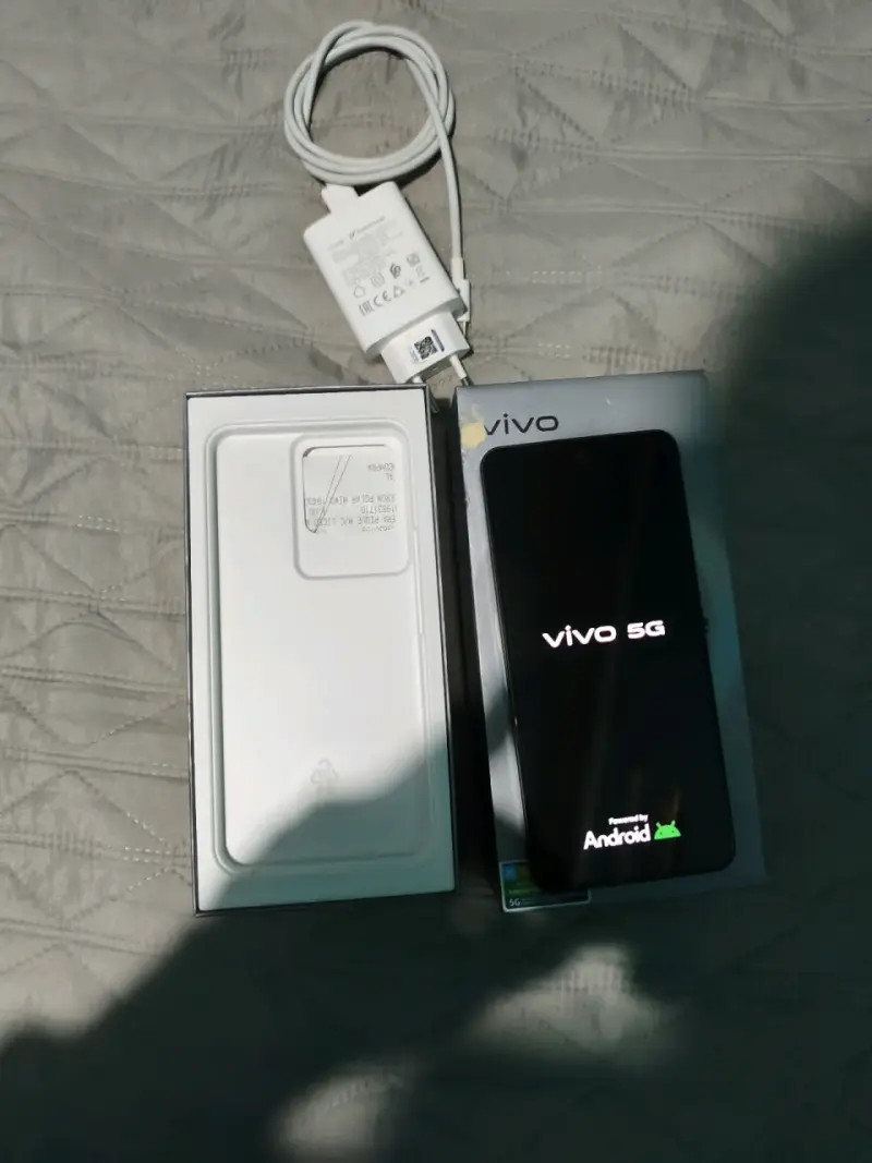 Smartphone Vivo V30 Lite nuevo - 3