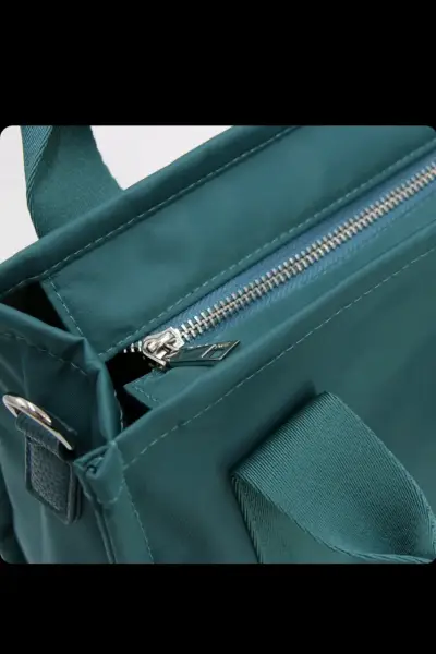 Bolso (roja o verde) con correa ajustable - miniatura 4