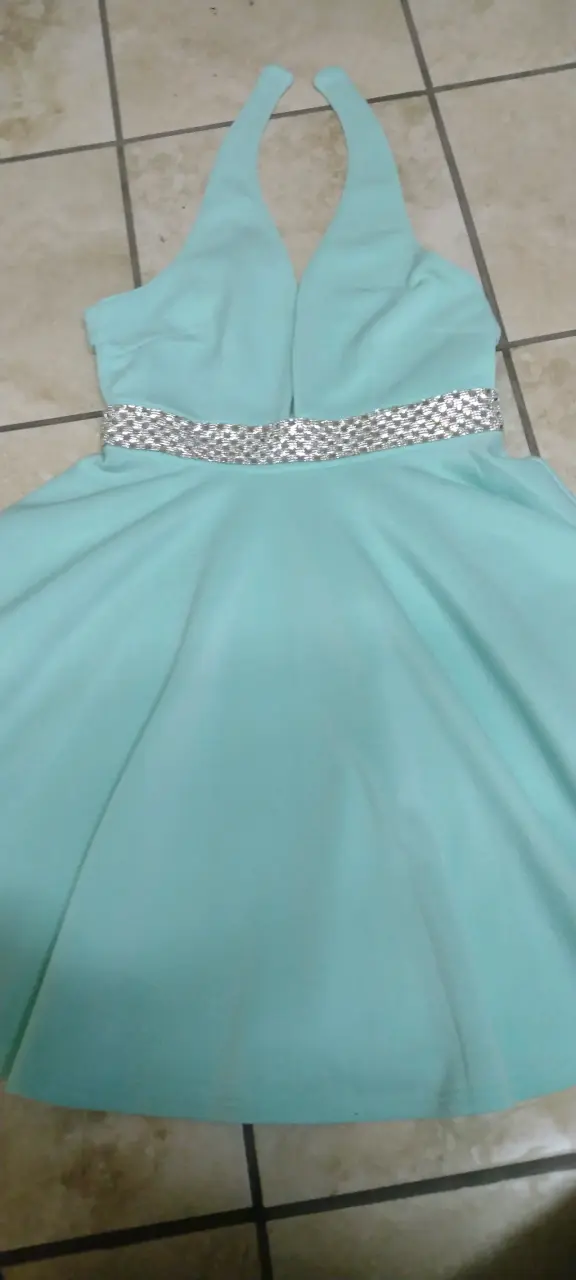 Vestido celeste con adorno plateado - 2