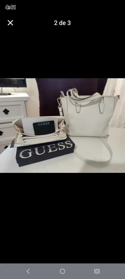 Cartera blanca Guess con billetera - miniatura 1