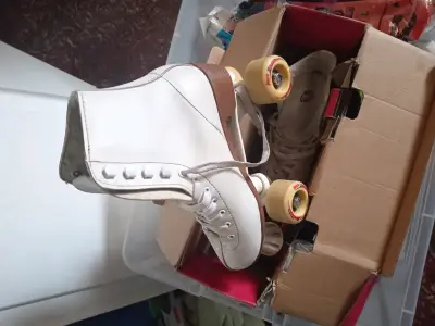 Patines de 4 ruedas blancos - miniatura 2