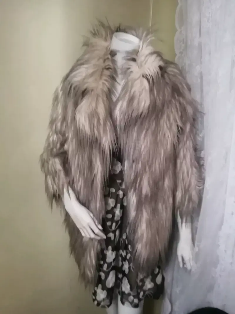 Abrigo peludo de moda - 1