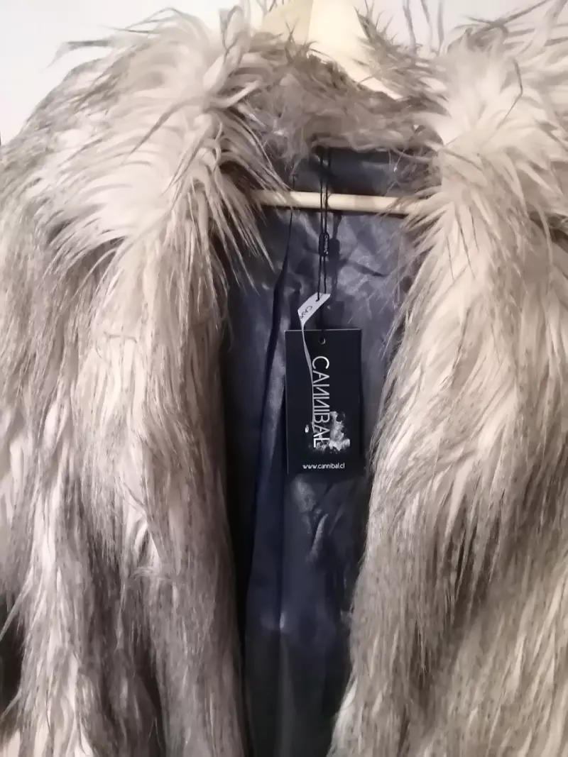 Abrigo peludo de moda - 6