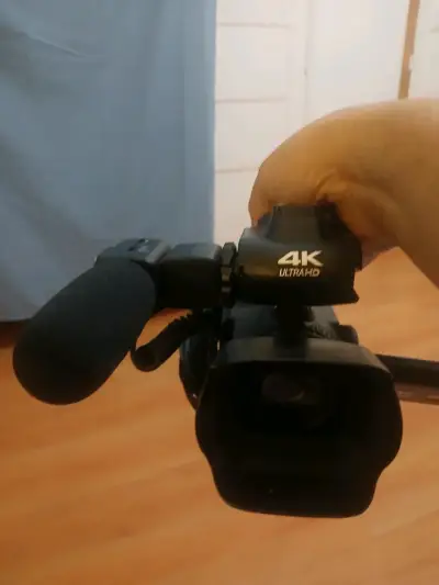 Videocámara 4K Ultra HD - miniatura 1