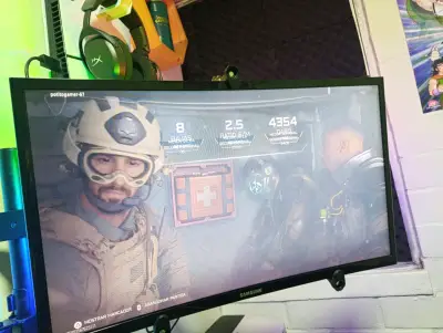 Monitor Samsung de 24 pulgadas FHD 144hz - miniatura 2