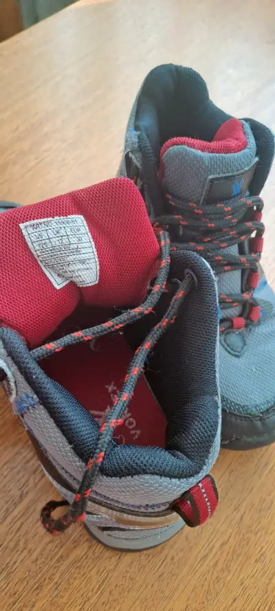 Botas de senderismo grises - miniatura 5