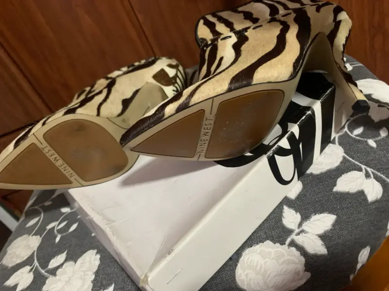 Botines animal print con taco Nine West - 4