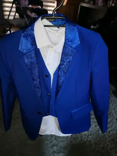 Traje formal azul con chaleco - miniatura 2