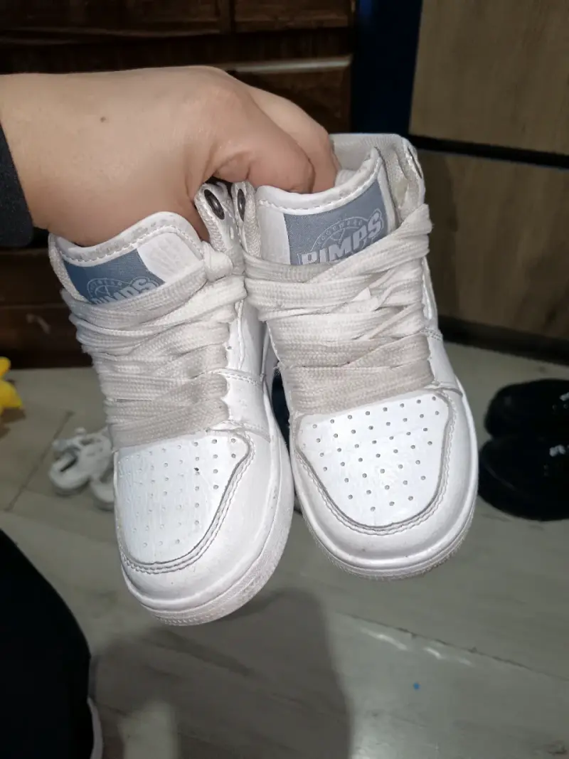 Zapatillas blancas Converse All Star - 4