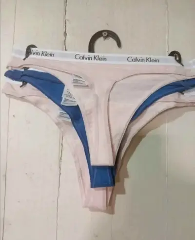 Set de tangas Calvin Klein - miniatura 2