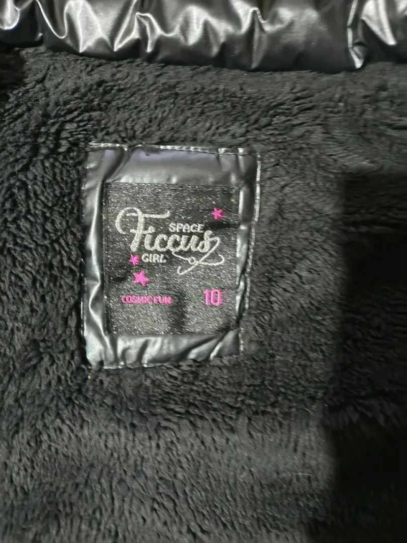 Parka negra acolchada con capucha - 3