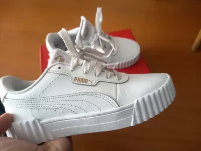 Zapatillas Puma blancas Carina 3.0 - miniatura 1