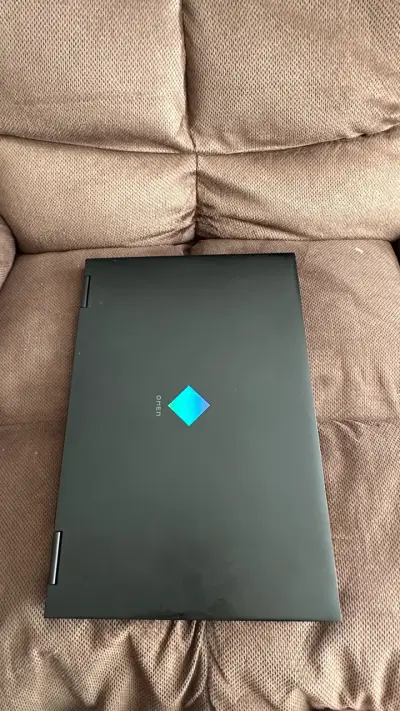 Laptop HP Omen 16 - miniatura 1