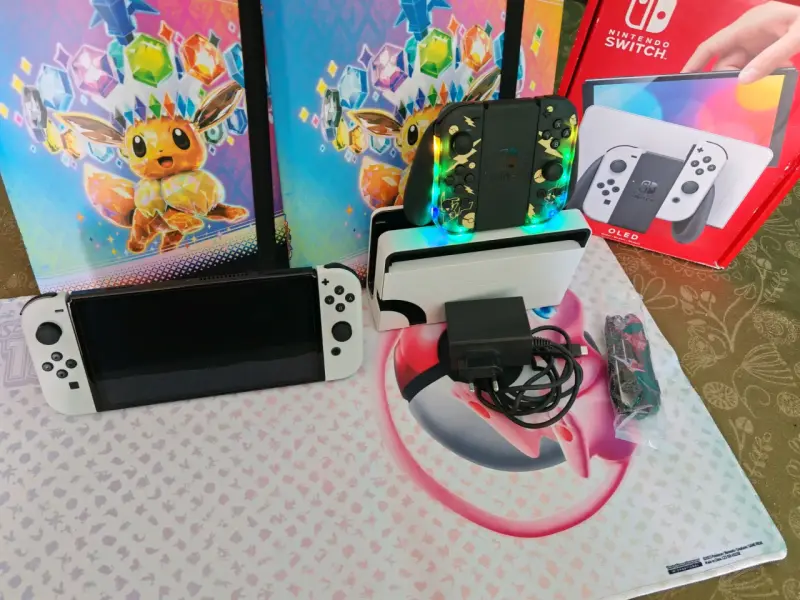 Consola Nintendo Switch OLED blanca - 2