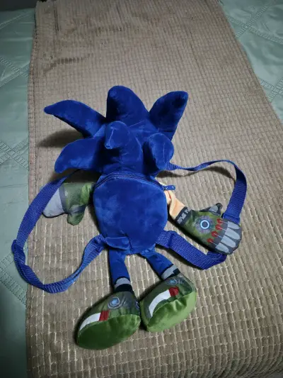Mochila peluche azul Sonic - miniatura 2