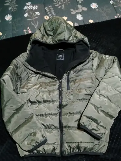 Poleron camuflaje,parka verde, jeans todo talla 10 - miniatura 2